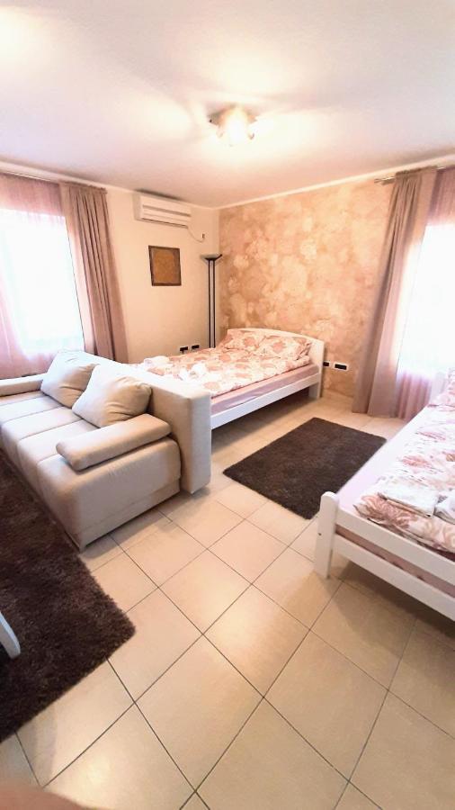 Apartman Marija 2 Srbobran 外观 照片